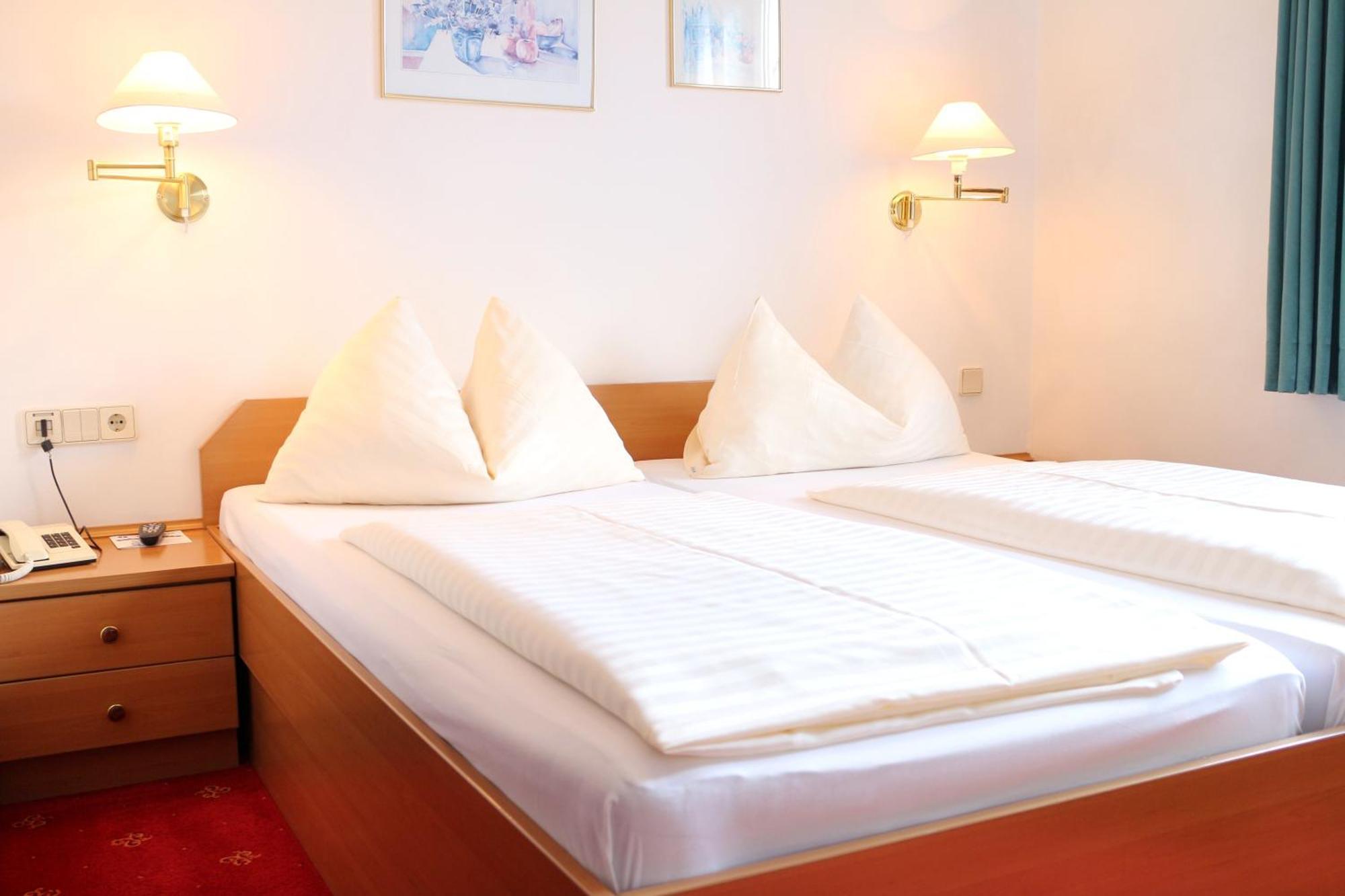 Hotel Gasthof Kasino Villach Zewnętrze zdjęcie