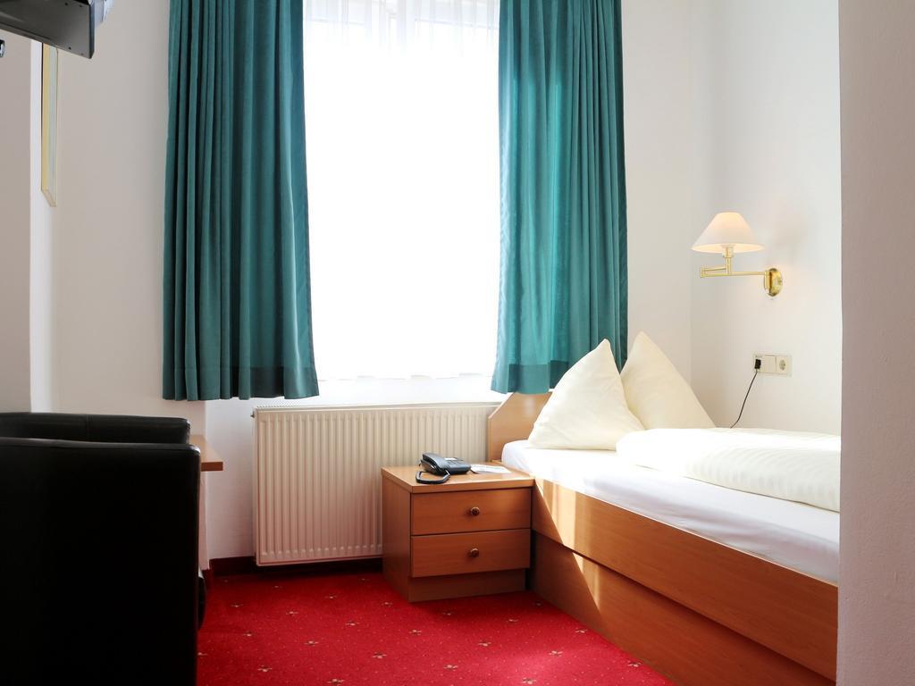 Hotel Gasthof Kasino Villach Pokój zdjęcie